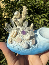Load image into Gallery viewer, Handmade crystal sphere stand