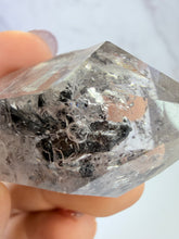 Load image into Gallery viewer, High Luster Enhydro Quartz w/ Moving Bubble &/or Carbon/Black Inclusions,A498
