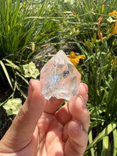 Load image into Gallery viewer, Natural Enhydro Quartz w/ Moving Bubble &/or Carbon/Black Inclusions,A444