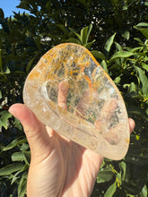 Load image into Gallery viewer, Large Clear Quartz Offering Bowl,Crystal Quartz Altar Bowl,Crystal Tray,B114