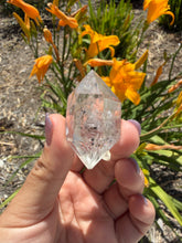 Load image into Gallery viewer, Natural Enhydro Quartz w/ Moving Bubble &/or Carbon/Black Inclusions,A484