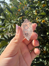 Load image into Gallery viewer, Natural Enhydro Quartz Crystal with Moving Water Bubble,A309