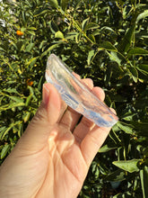 Load image into Gallery viewer, Mini Clear Quartz Offering Bowl,Crystal Quartz Altar Bowl,Crystal Tray,B101