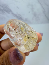 Load image into Gallery viewer, High Luster Enhydro Quartz w/ Moving Bubble &/or Carbon/Black Inclusions,A503