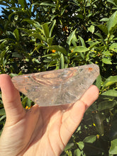 Load image into Gallery viewer, Clear Quartz Offering Bowl,Crystal Quartz Altar Bowl,Crystal Tray,B111