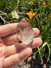 Load image into Gallery viewer, Natural Enhydro Quartz w/ Moving Bubble &/or Carbon/Black Inclusions,A451