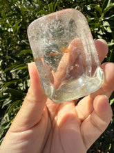 Load image into Gallery viewer, Mini Clear Quartz Offering Bowl,Crystal Quartz Altar Bowl,Crystal Tray,B97