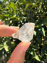 Load image into Gallery viewer, Natural Enhydro Quartz Crystal with Moving Water Bubble,A186