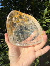 Load image into Gallery viewer, Large Clear Quartz Offering Bowl,Crystal Quartz Altar Bowl,Crystal Tray,B114