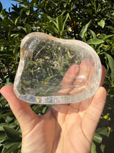 Load image into Gallery viewer, Clear Quartz Offering Bowl,Crystal Quartz Altar Bowl,Crystal Tray,B110
