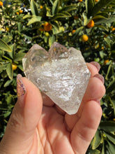 Load image into Gallery viewer, Natural Enhydro Quartz Crystal with Moving Water Bubble,A295