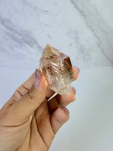 Load image into Gallery viewer, High Luster Enhydro Quartz w/ Moving Bubble &/or Carbon/Black Inclusions,A491