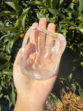 Load image into Gallery viewer, Clear Quartz Offering Bowl,Crystal Quartz Altar Bowl,Crystal Tray,B110