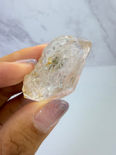 Load image into Gallery viewer, High Luster Enhydro Quartz w/ Moving Bubble &/or Carbon/Black Inclusions,A503