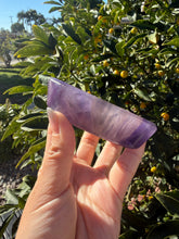 Load image into Gallery viewer, Purple Fluorite Heart Dish,Crystal Trinket Tray,Carved Fluorite Heart Plate,B130