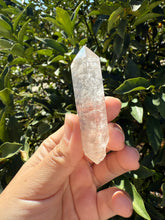 Load image into Gallery viewer, Natural Enhydro Quartz Crystal with Moving Water Bubble,A185