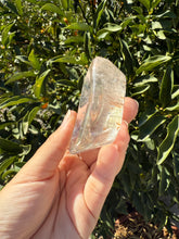 Load image into Gallery viewer, Mini Clear Quartz Offering Bowl,Crystal Quartz Altar Bowl,Crystal Tray,B97
