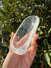 Load image into Gallery viewer, Clear Quartz Offering Bowl,Crystal Quartz Altar Bowl,Crystal Tray,B137