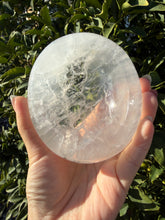 Load image into Gallery viewer, Natural Light Pink Rose Quartz Dish,Pale Pink Crystal Plate,Crystal Tray,B127