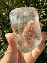 Load image into Gallery viewer, Mini Clear Quartz Offering Bowl,Crystal Quartz Altar Bowl,Crystal Tray,B97
