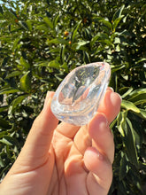 Load image into Gallery viewer, Mini Clear Quartz Offering Bowl,Crystal Quartz Altar Bowl,Crystal Tray,B95