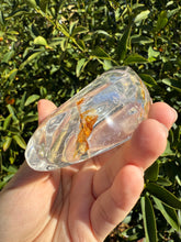 Load image into Gallery viewer, Mini Clear Quartz Offering Bowl,Crystal Quartz Altar Bowl,Crystal Tray,B103