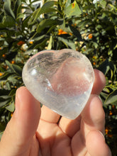 Load image into Gallery viewer, Clear Quartz Puff Heart Carving,#03