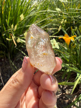 Load image into Gallery viewer, Natural Enhydro Quartz w/ Moving Bubble &/or Carbon/Black Inclusions,A447