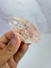 Load image into Gallery viewer, High Luster Enhydro Quartz w/ Moving Bubble &/or Carbon/Black Inclusions,A499