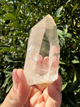 Load image into Gallery viewer, Raw Himalayan Crystal Point,India Quartz Specimen,Healing Stone,Reiki,A195