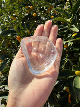 Load image into Gallery viewer, Mini Clear Quartz Offering Bowl,Crystal Quartz Altar Bowl,Crystal Tray,B131