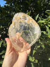 Load image into Gallery viewer, Large Clear Quartz Offering Bowl,Crystal Quartz Altar Bowl,Crystal Tray,B114