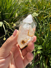 Load image into Gallery viewer, Natural Enhydro Quartz w/ Moving Bubble &/or Carbon/Black Inclusions,A455