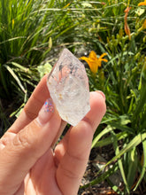 Load image into Gallery viewer, Natural Enhydro Quartz w/ Moving Bubble &/or Carbon/Black Inclusions,A452