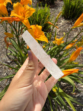 Load image into Gallery viewer, Cat Head Clear Quartz Offering Bowl,Crystal Quartz Altar Bowl,Crystal Tray,B153
