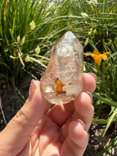 Load image into Gallery viewer, Natural Enhydro Quartz w/ Moving Bubble &amp;/or Carbon/Black Inclusions,A447
