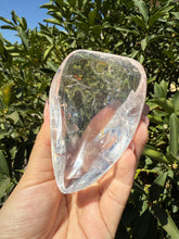 Load image into Gallery viewer, Mini Clear Quartz Offering Bowl,Crystal Quartz Altar Bowl,Crystal Tray,B89
