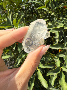 Natural Enhydro Quartz Crystal with Moving Water Bubble,A132