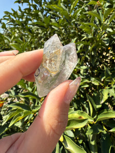 Natural Enhydro Quartz Crystal with Moving Water Bubble,A135