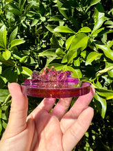 Load image into Gallery viewer, Yellow Purple Crystal Cluster Shiny Resin Round Tray
