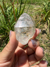 Load image into Gallery viewer, Natural Enhydro Quartz w/ Moving Bubble &amp;/or Carbon/Black Inclusions,A488
