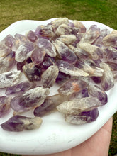 Load image into Gallery viewer, 100g Dragon Tooth Amethyst with Phantoms
