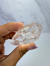 Load image into Gallery viewer, High Luster Enhydro Quartz w/ Moving Bubble &amp;/or Carbon/Black Inclusions,A499
