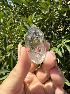 Natural Enhydro Quartz Crystal with Moving Water Bubble,A133