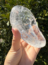 Load image into Gallery viewer, Clear Quartz Offering Bowl,Crystal Quartz Altar Bowl,Crystal Tray,B82
