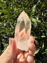 Load image into Gallery viewer, Raw Himalayan Crystal Point,India Quartz Specimen,Healing Stone,Reiki,A195
