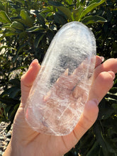 Load image into Gallery viewer, Small Clear Quartz Offering Bowl,Crystal Quartz Altar Bowl,Crystal Tray,B58
