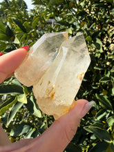 Load image into Gallery viewer, Raw Himalayan Quartz Crystal Point Pakistan Specimen Healing Reiki Decor A253
