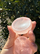 Load image into Gallery viewer, 1pc Natural Crystal Sphere Stand,Rose Quartz Sphere Stand
