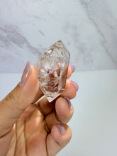 Load image into Gallery viewer, High Luster Enhydro Quartz w/ Moving Bubble &amp;/or Carbon/Black Inclusions,A504
